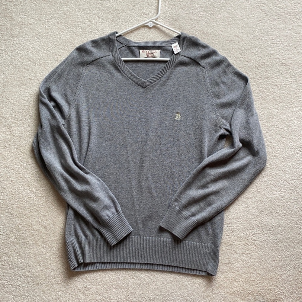PENGUIN Men’s Grey V Neck Sweater lightweight